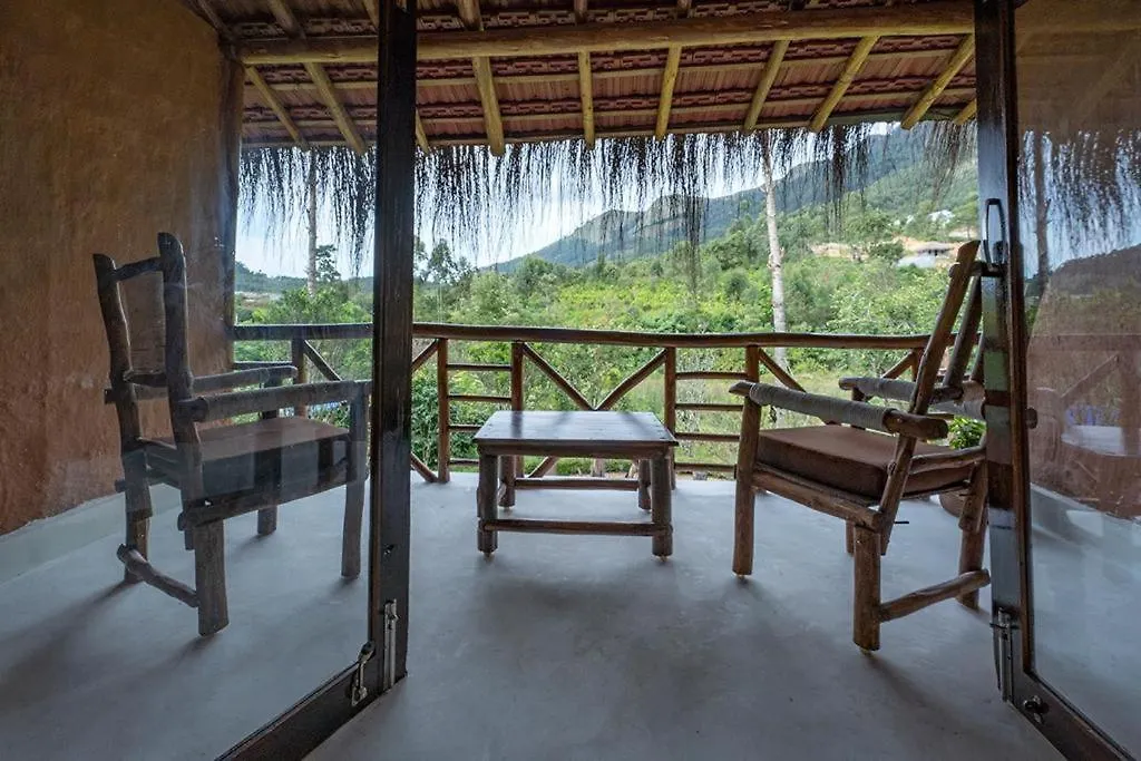 Deshadan Eco Valley Resort - An Eco Friendly Mud House Kanthalloor