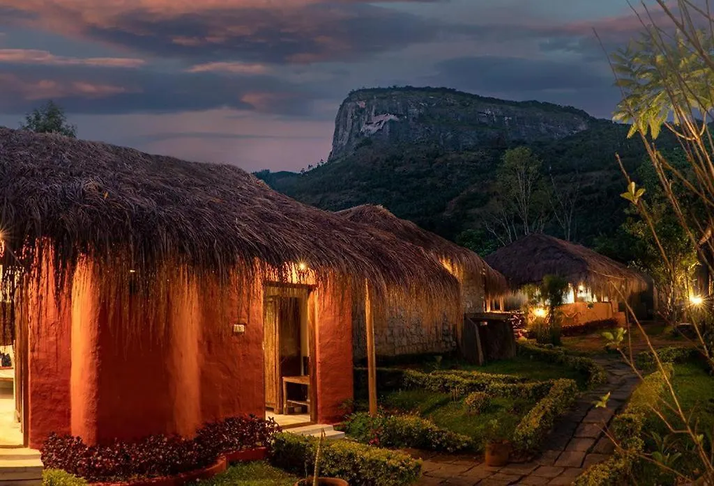 **  Deshadan Eco Valley Resort - An Eco Friendly Mud House Kanthalloor Hindistan