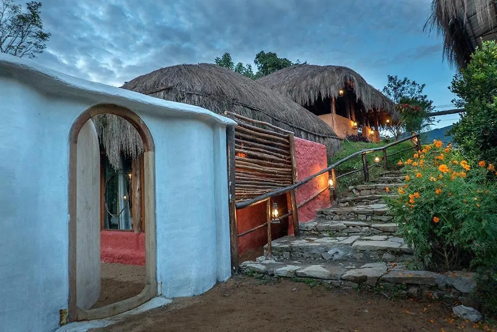 Deshadan Eco Valley Resort - An Eco Friendly Mud House Kanthalloor