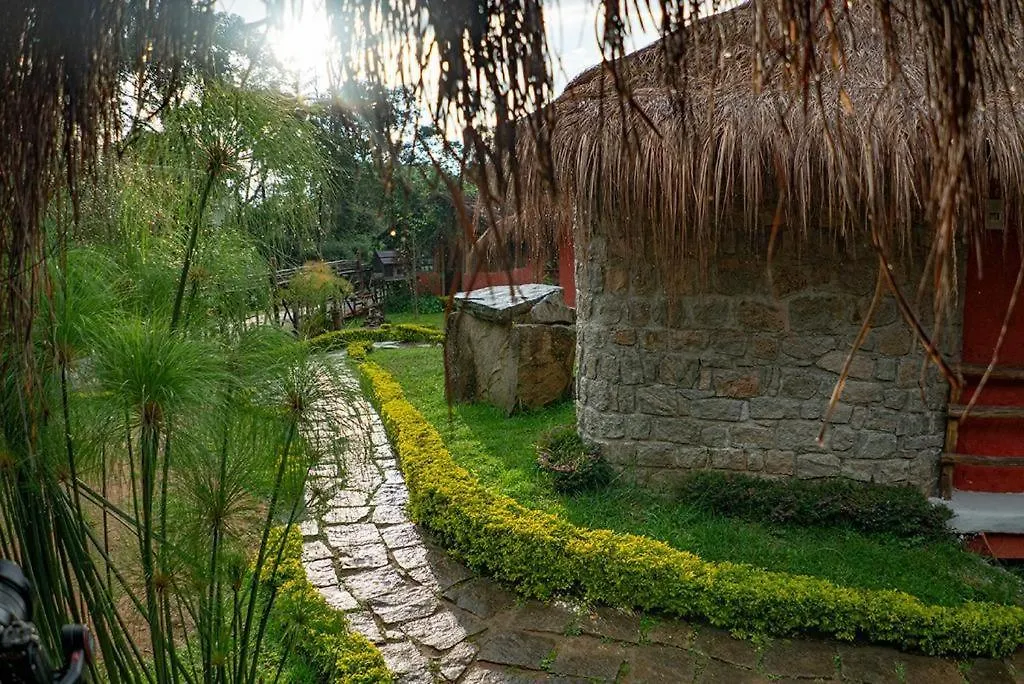 Deshadan Eco Valley Resort - An Eco Friendly Mud House Kanthalloor