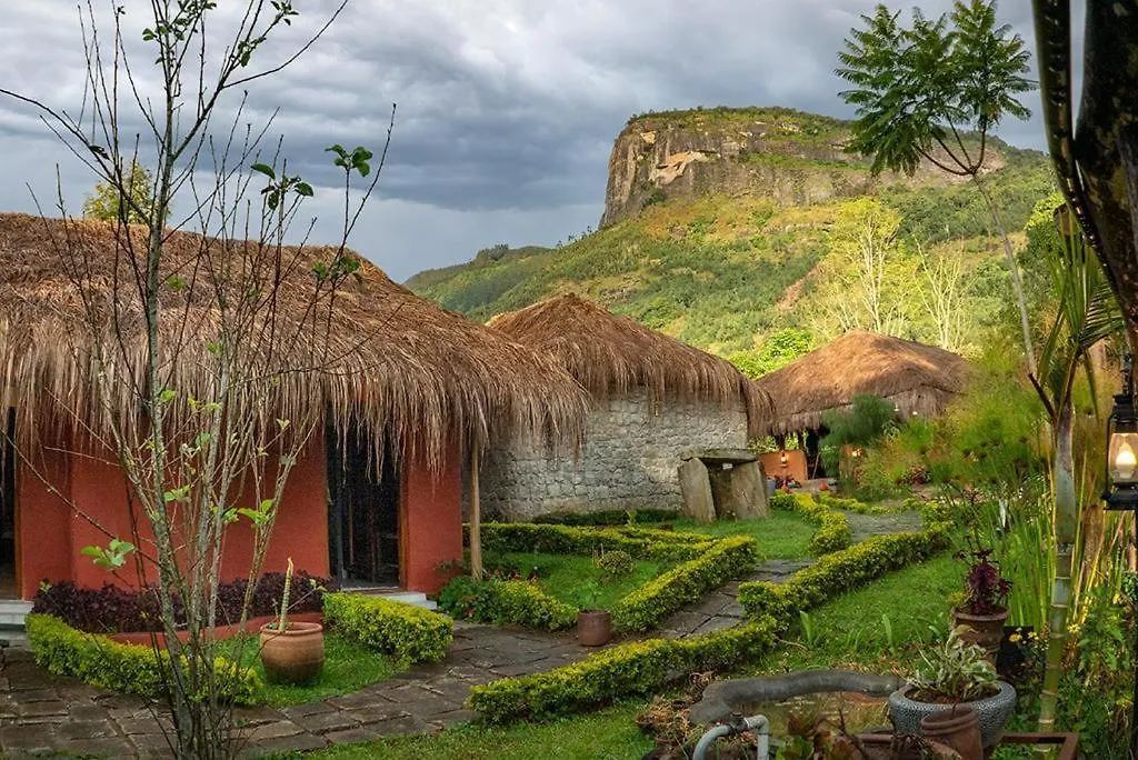 Deshadan Eco Valley Resort - An Eco Friendly Mud House Kanthalloor