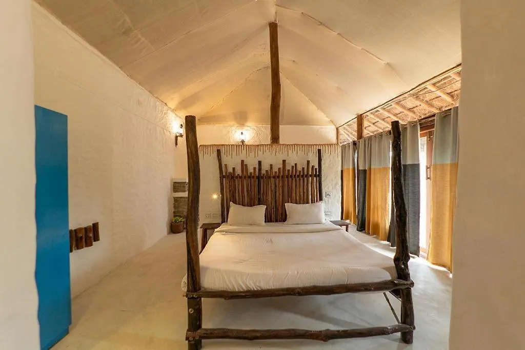Deshadan Eco Valley Resort - An Eco Friendly Mud House Kanthalloor