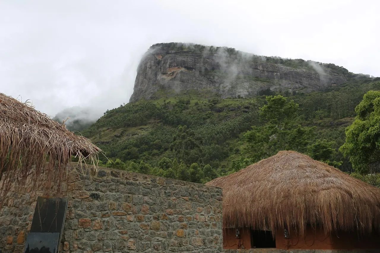 Deshadan Eco Valley Resort - An Eco Friendly Mud House Kanthalloor