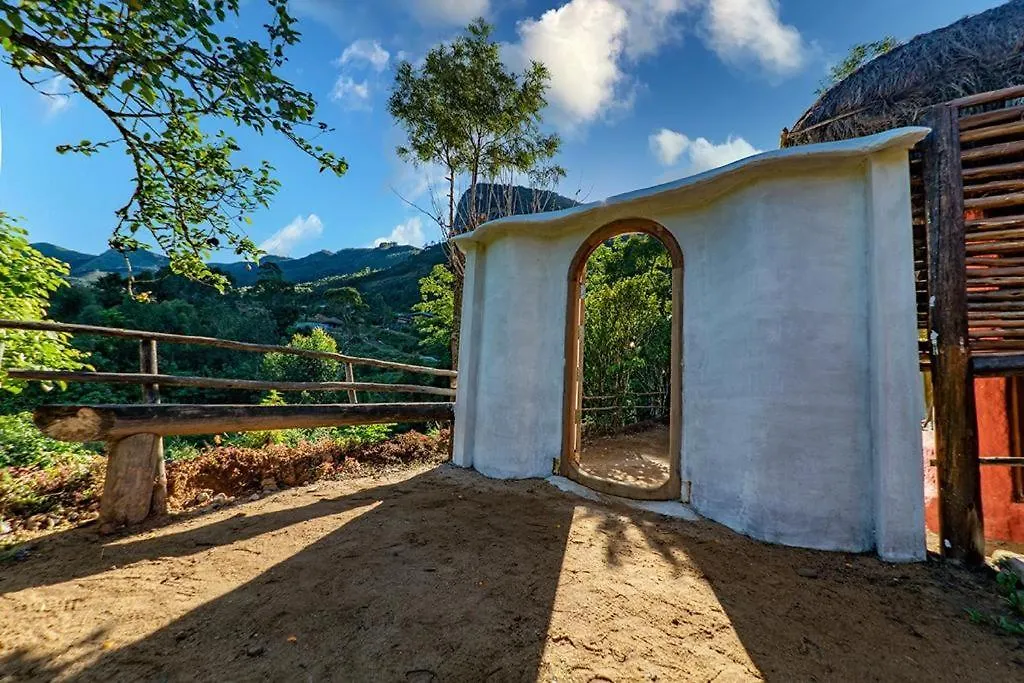 Deshadan Eco Valley Resort - An Eco Friendly Mud House Kanthalloor 2*,  India