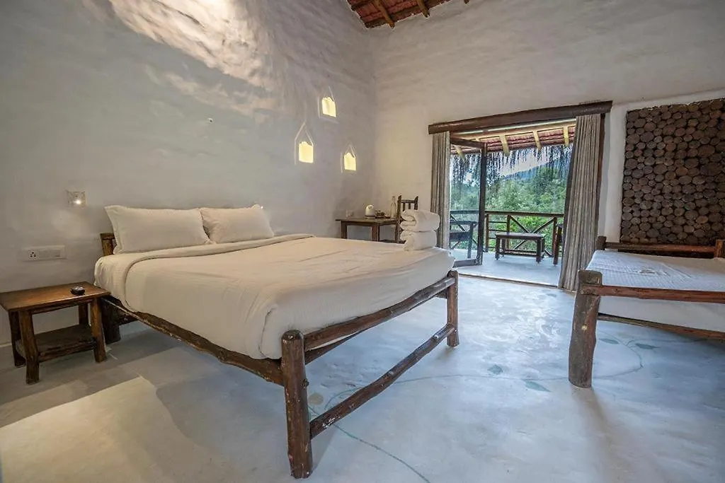Deshadan Eco Valley Resort - An Eco Friendly Mud House Kanthalloor