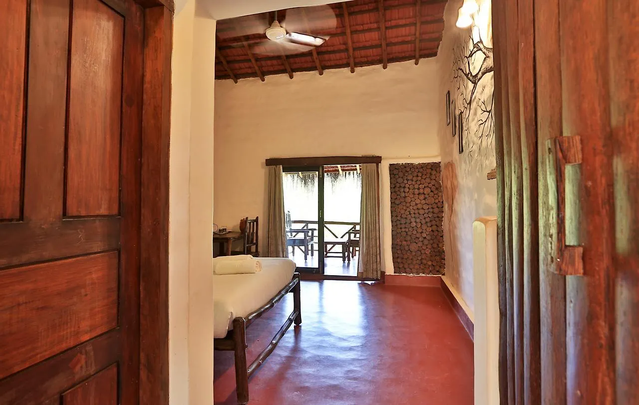 Deshadan Eco Valley Resort - An Eco Friendly Mud House Kanthalloor